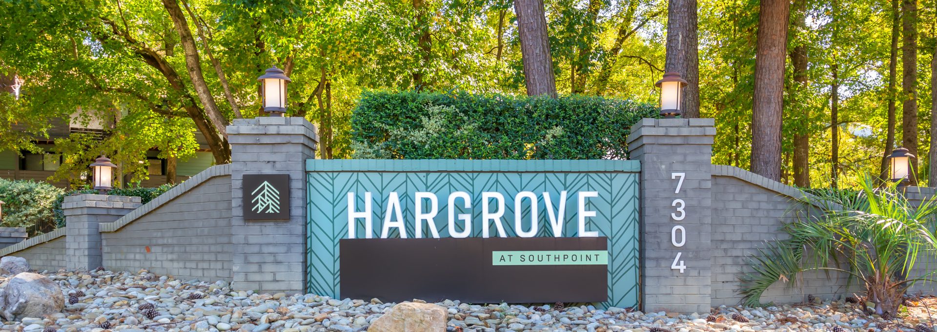 the sign for harrogate at The  Hargrove at Southpoint